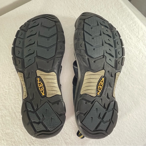keen hiking shoes Newport h2 men's shoes size 11.5 pre owned - Picture 15 of 15